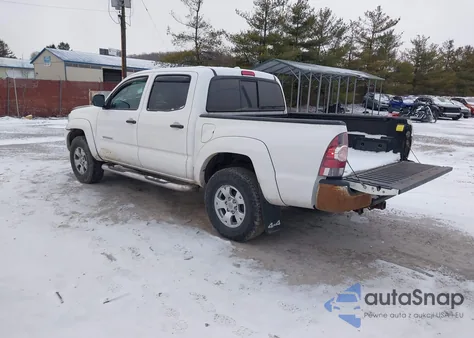 2010 Toyota Tacoma Base V6 из США, поврежденный, VIN 3TMLU4ENXAM052215